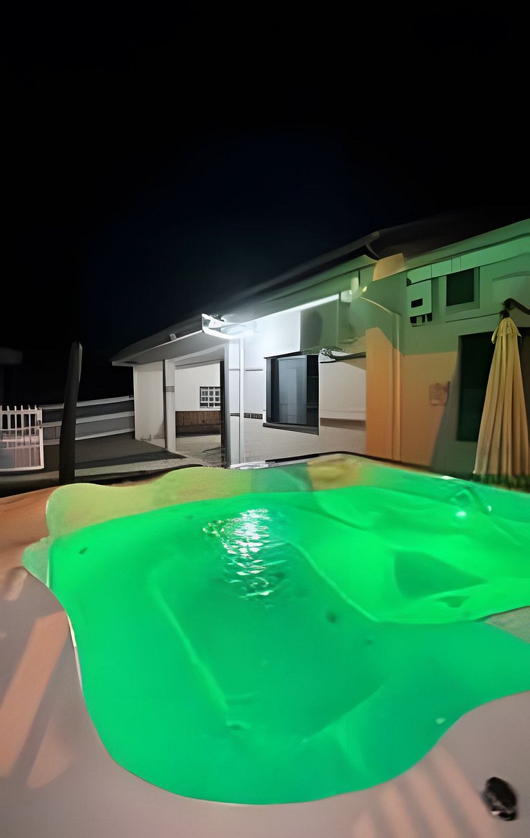 Casa c Jacuzzi|Climatizada,Espaçosa,Churrasqueira