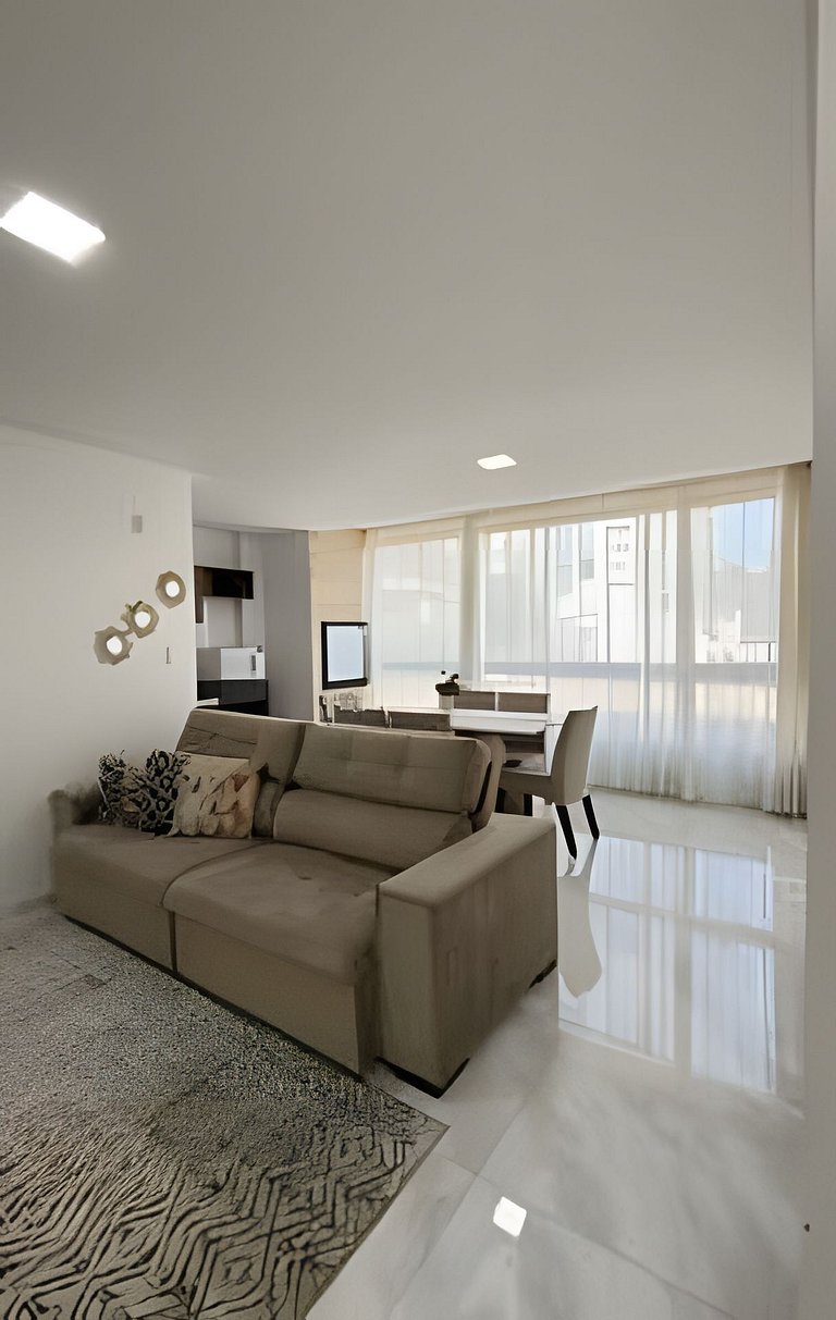 Apto Girassol|2Q, Churrasqueira, Frente Avenida