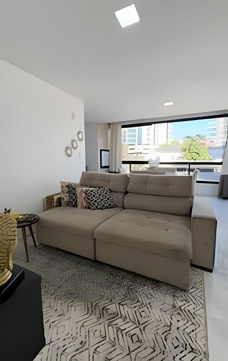 Apto Girassol|2Q, Churrasqueira, Frente Avenida