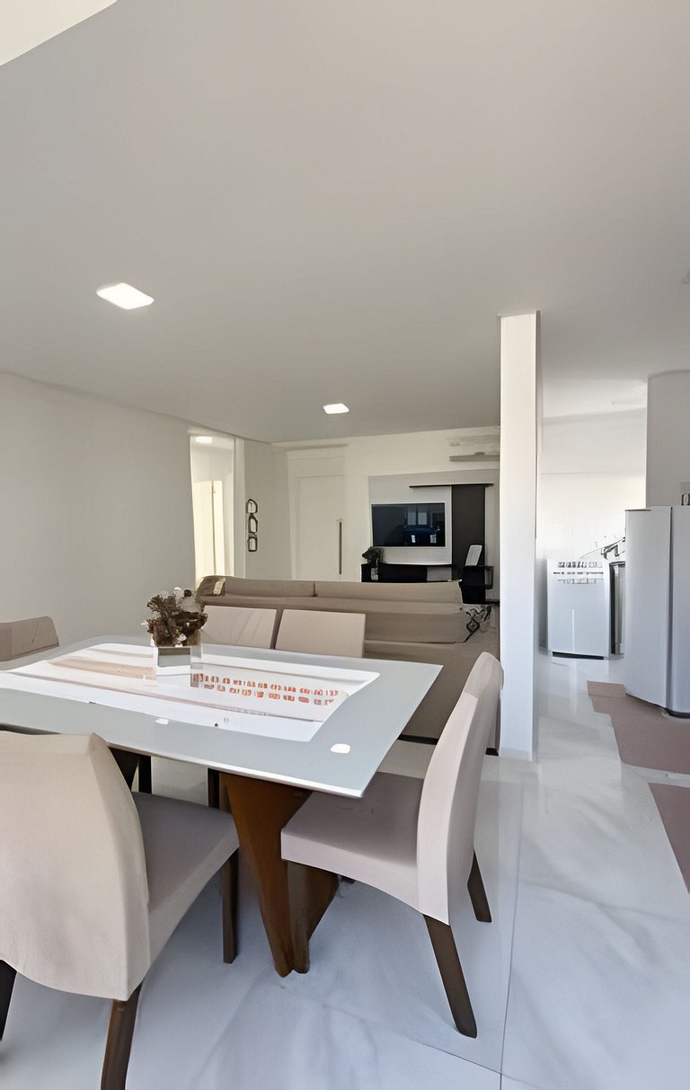 Apto Girassol|2Q, Churrasqueira, Frente Avenida