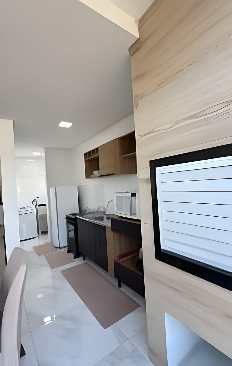 Apto Girassol|2Q, Churrasqueira, Frente Avenida