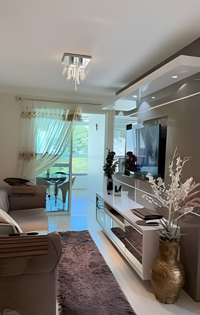 Apto Antúrios|3Q. Sacada c/Churrasqueira