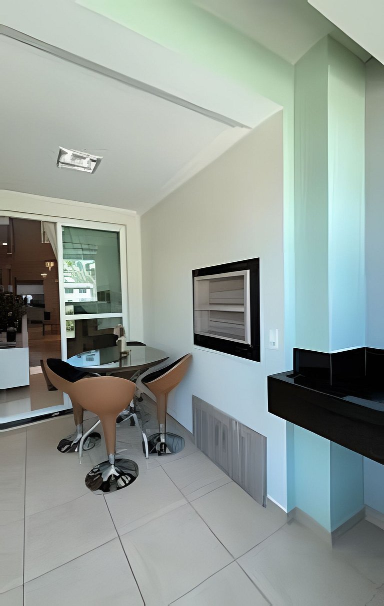 Apto Antúrios|3Q. Sacada c/Churrasqueira