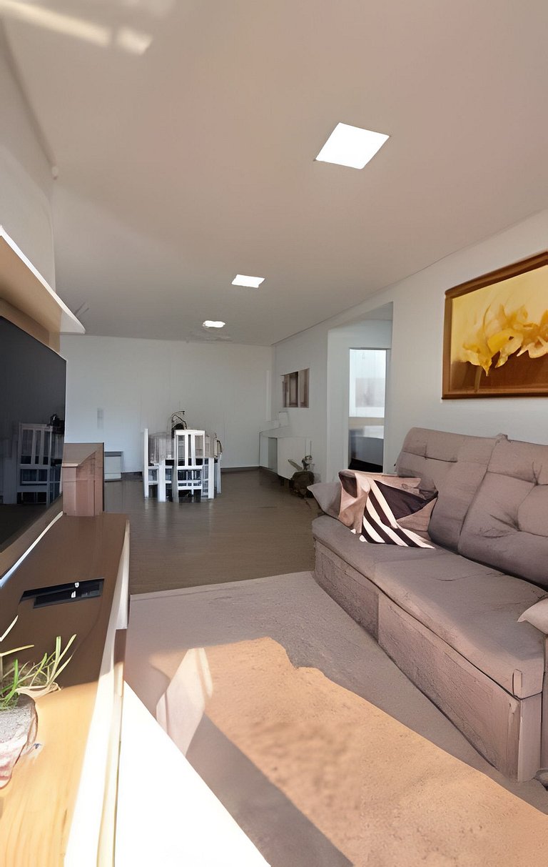 Apto Três Marias|2Q,Climatizado,Churrasqueira