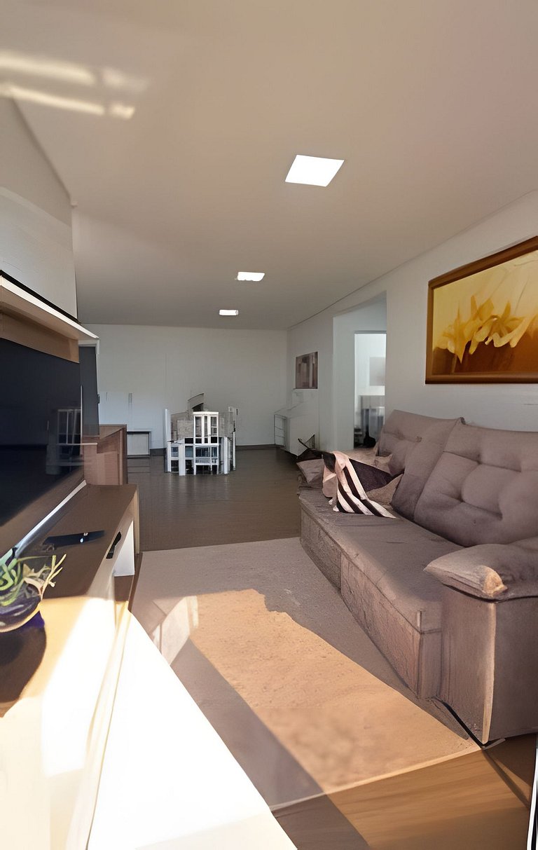 Apto Três Marias|2Q,Climatizado,Churrasqueira