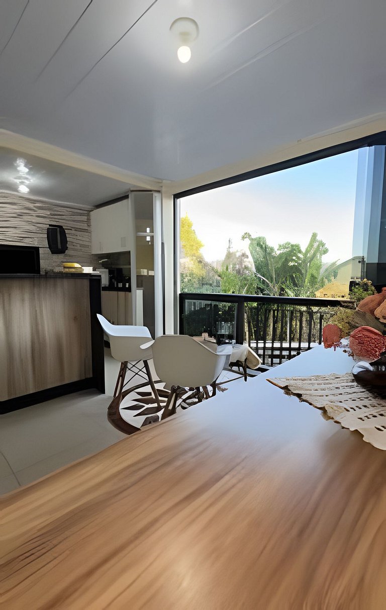 Casa com piscina, 4 Qts com ar-condicionado, pula-pula e est