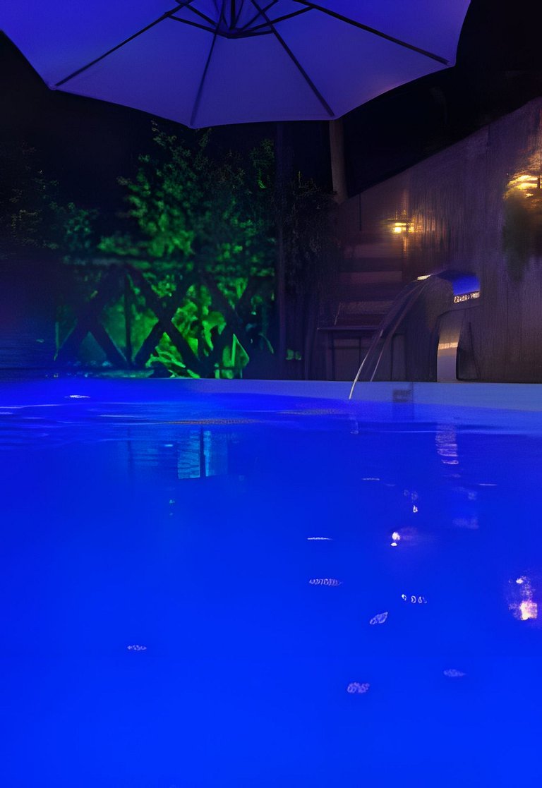 Casa com piscina, 4 Qts com ar-condicionado, pula-pula e est