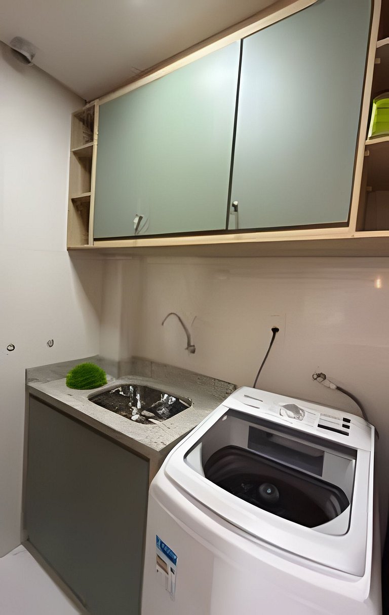 Apto Rosas|Climatizado,2 Garagens,Frente Avenida