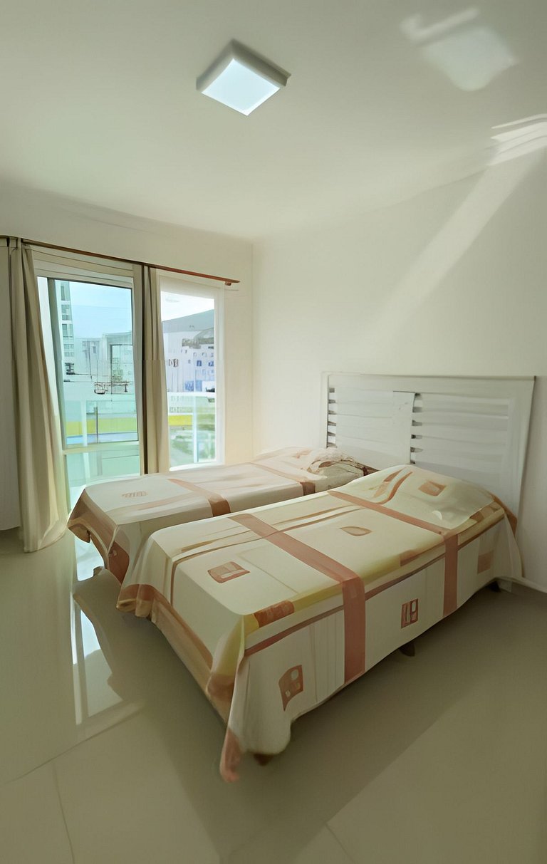 Apto Lírio Paz|3Q.c/Sacada,Churrasqueira,Frente Av