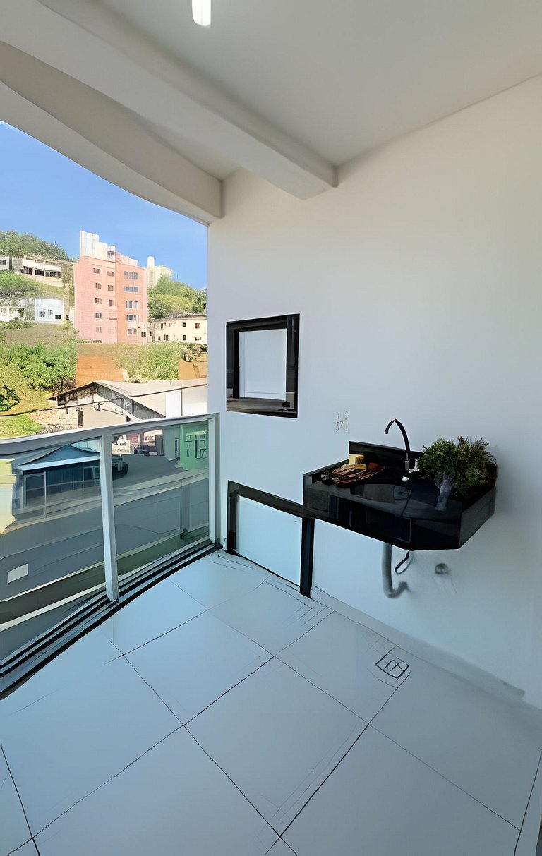 Apto Lírio Paz|3Q.c.Sacada,Churrasqueira,Frente Av