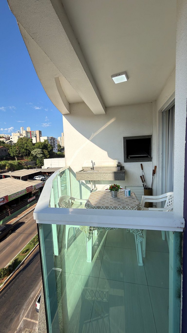 Apto Alamanda|2Q.Climatizado,Sacada Churrasqueira