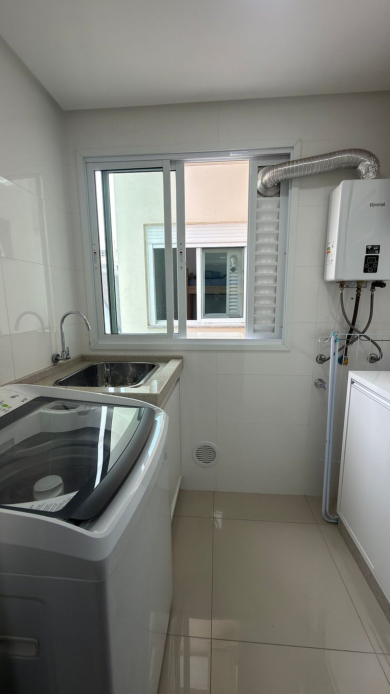 Apto Hortênsias| 3Q,Banheira Hidro, ao lado Termas