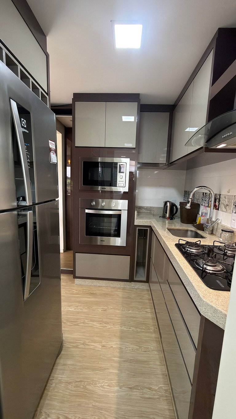 Apto Hortênsias| 3Q,Banheira Hidro, ao lado Termas