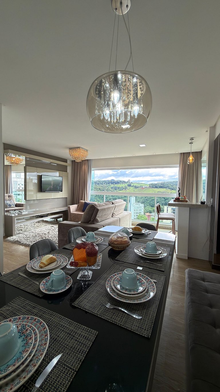 Apto Hortênsias| 3Q,Banheira Hidro, ao lado Termas