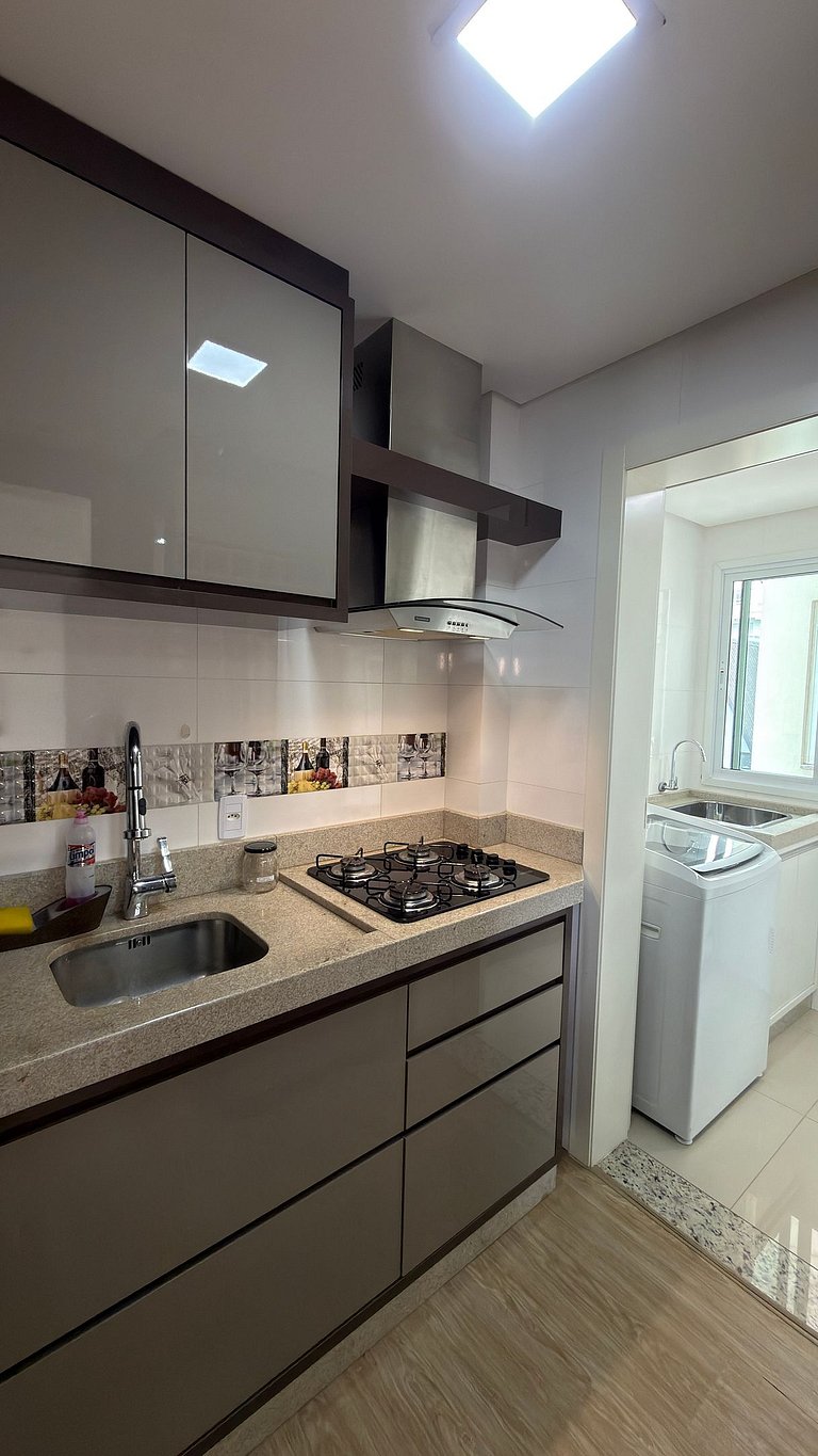 Apto Hortênsias| 3Q,Banheira Hidro, ao lado Termas