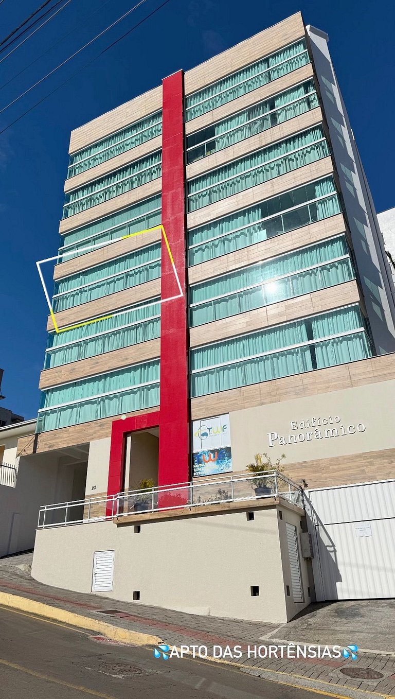 Apto Hortênsias| 3Q,Banheira Hidro, ao lado Termas