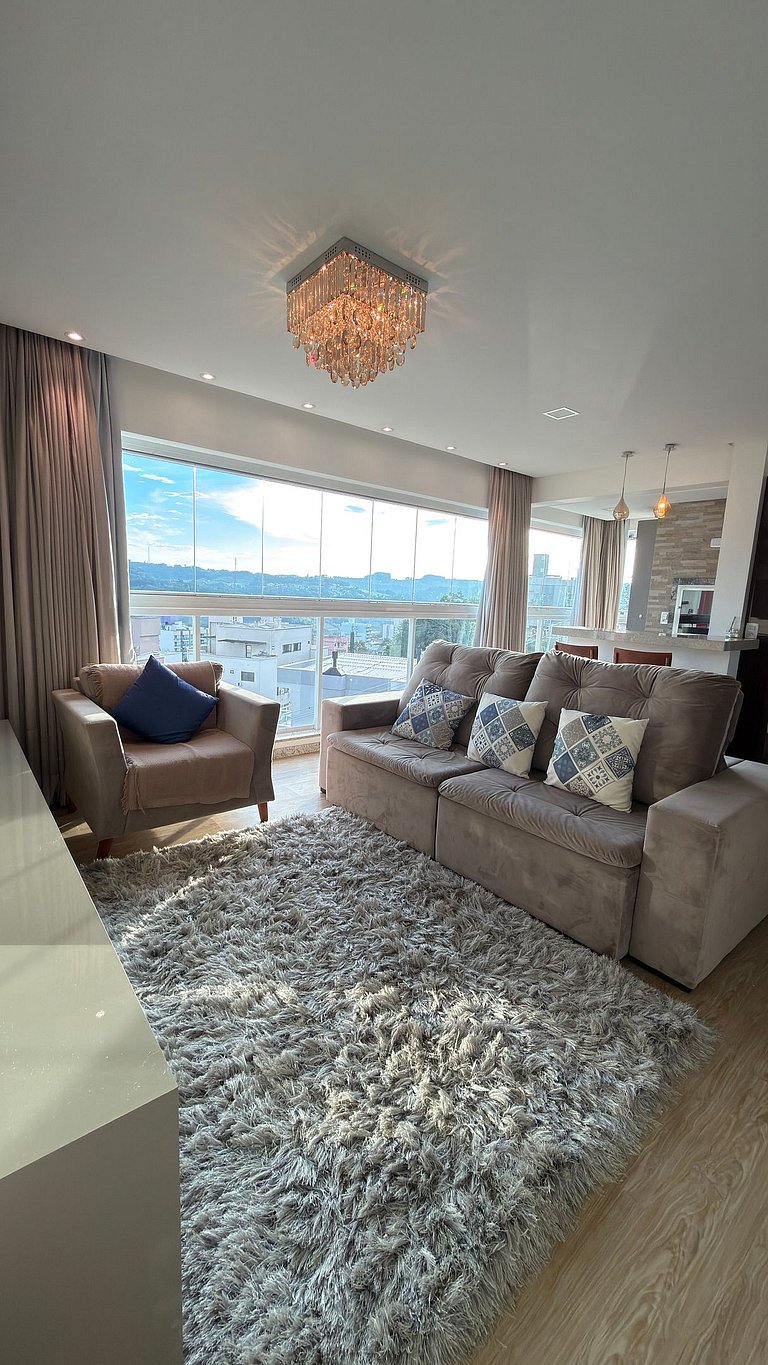 Apto Hortênsias| 3Q,Banheira Hidro, ao lado Termas