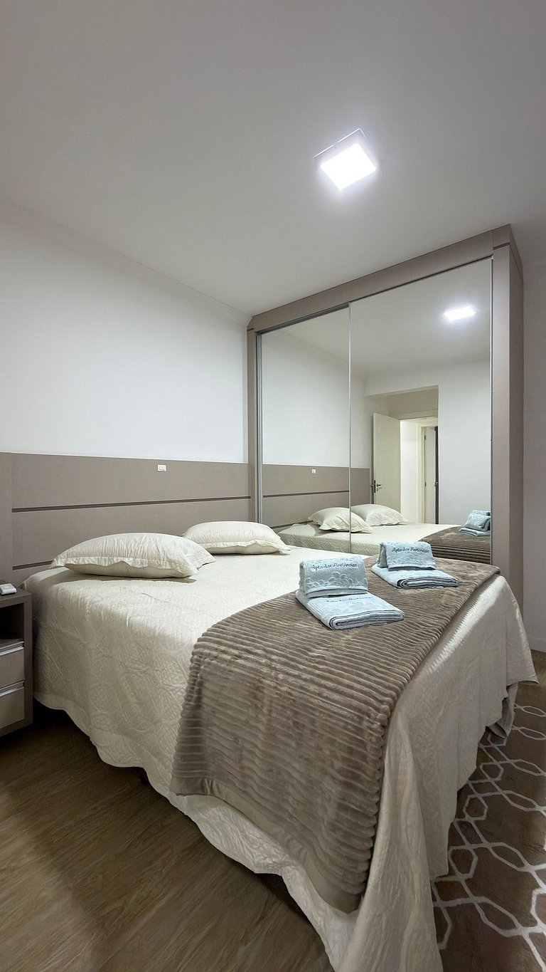 Apto Hortênsias| 3Q,Banheira Hidro, ao lado Termas